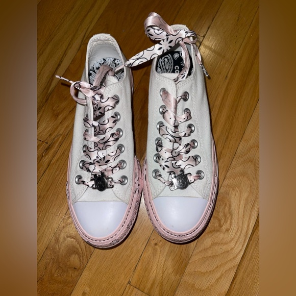 MILEY CYRUS x CONVERSE chuck taylor all star lift low top platform sneakers - Picture 3 of 6
